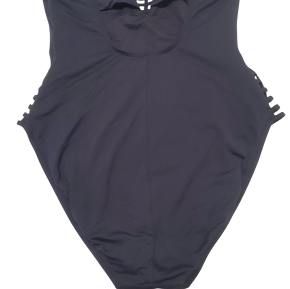 La Blanca Black One Piece Swimsuit Cutout Black 10 Bathing Suit Sexy - Picture 9 of 16